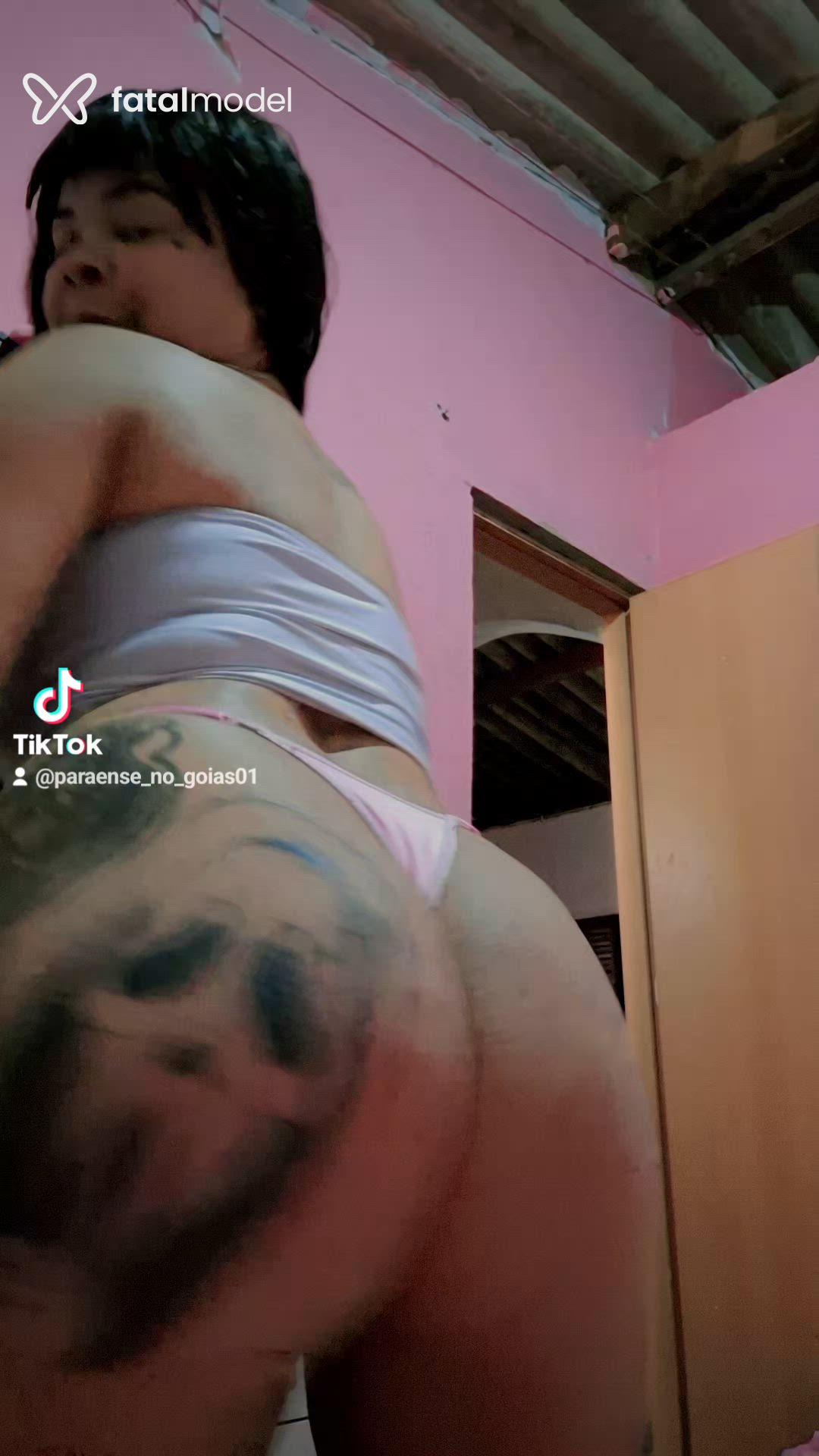 Acompanhante mulher morena (o) de olhos pretos em Rio Verde Acompanhante mulher morena (o) de olhos pretos em Rio Verde - Parazinha