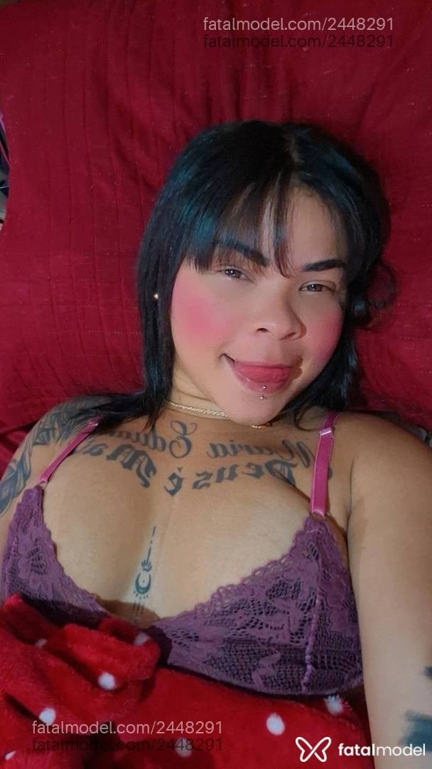 Acompanhante mulher morena (o) de olhos pretos - Parazinha