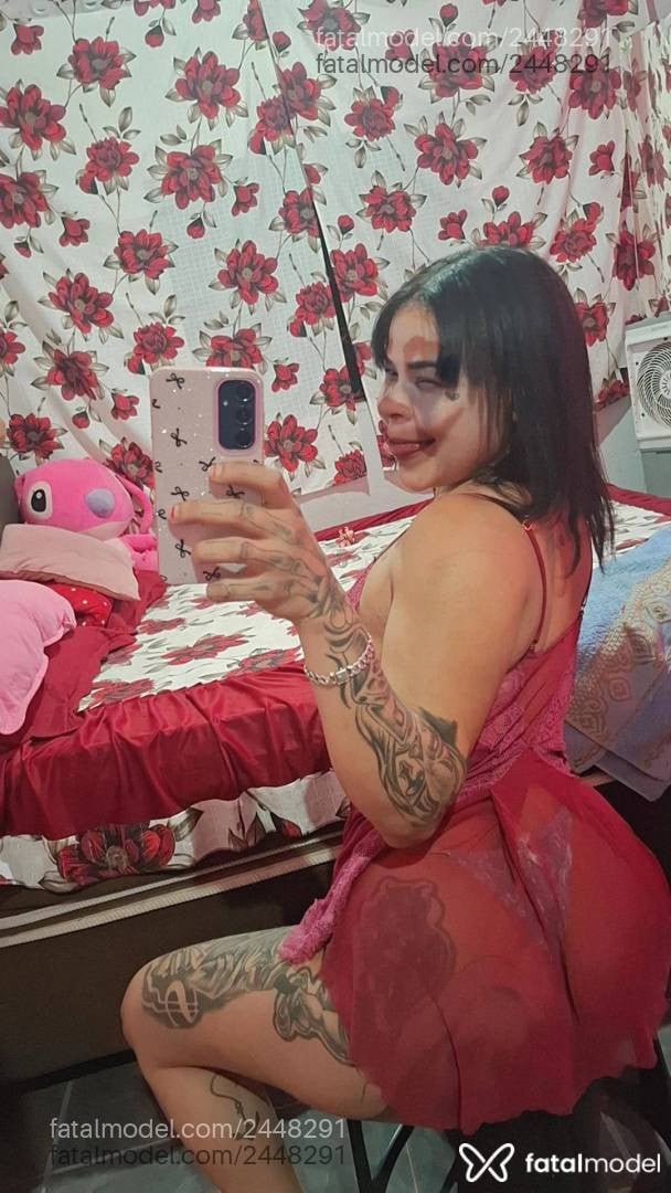 Acompanhante mulher morena (o) de olhos pretos - Parazinha