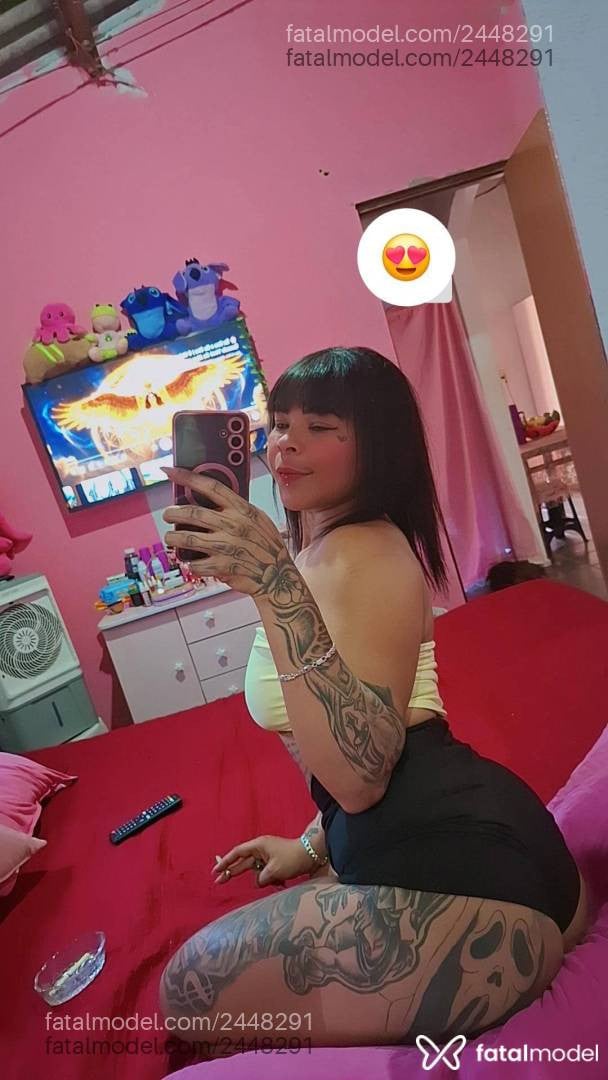 Acompanhante mulher morena (o) de olhos pretos - Parazinha