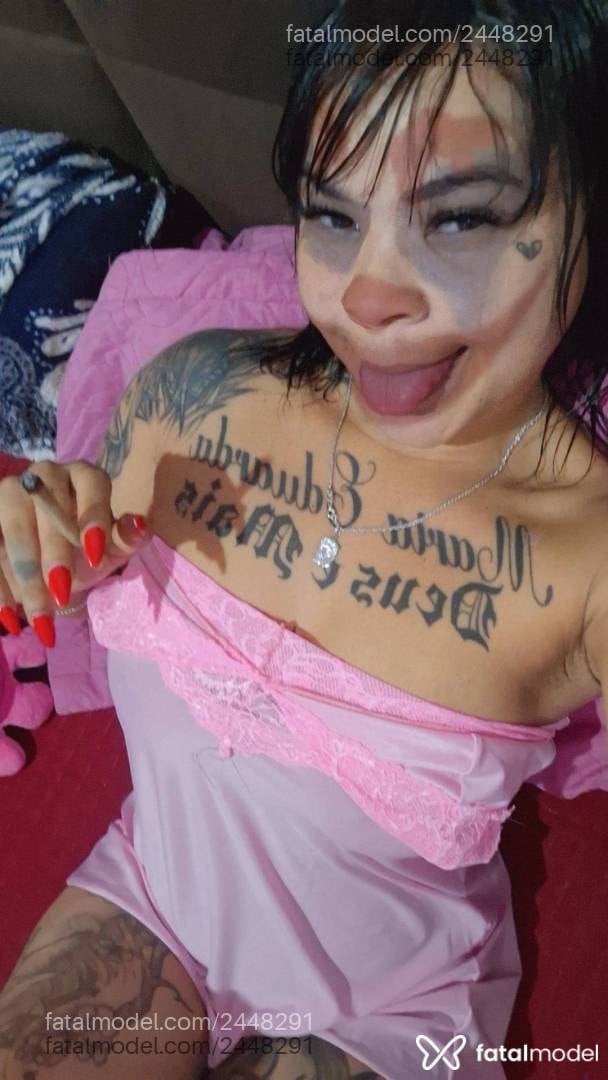 Acompanhante mulher morena (o) de olhos pretos - Parazinha