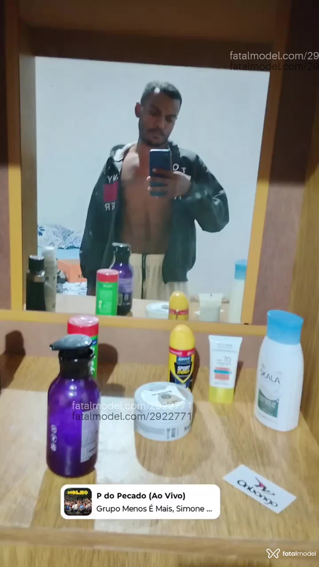 Acompanhante homem morena (o) de olhos pretos - Calor Acompanhante homem morena (o) de olhos pretos - Calor