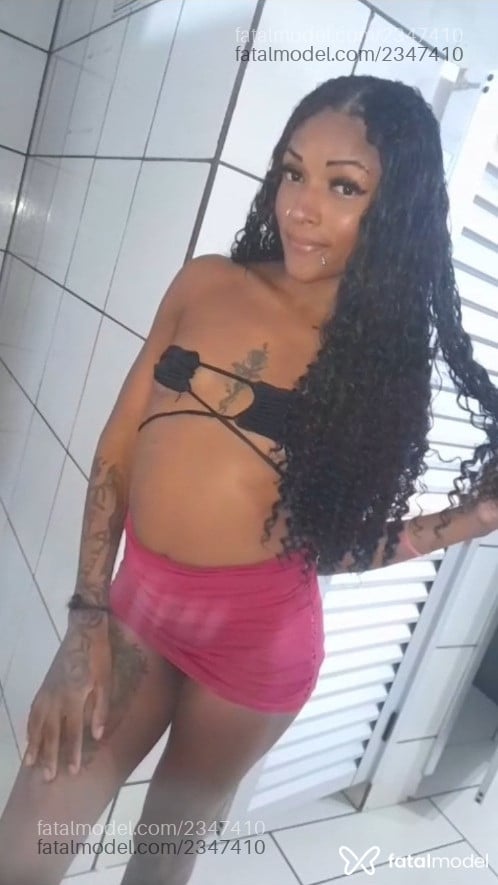 Acompanhante mulher trans morena (o) de olhos pretos em Pirapora Acompanhante mulher trans morena (o) de olhos pretos em Pirapora - Luna Gaby