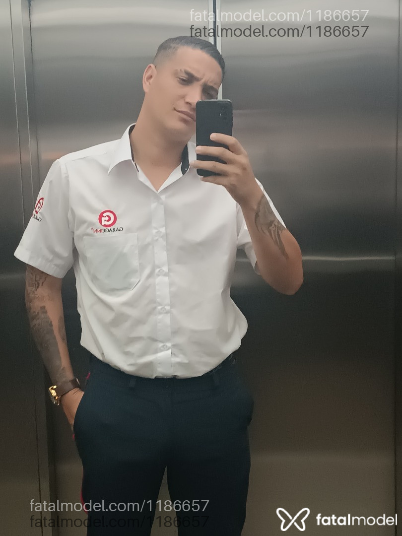 Acompanhante homem com cabelo castanho de olhos castanhos em São Paulo - Falconi