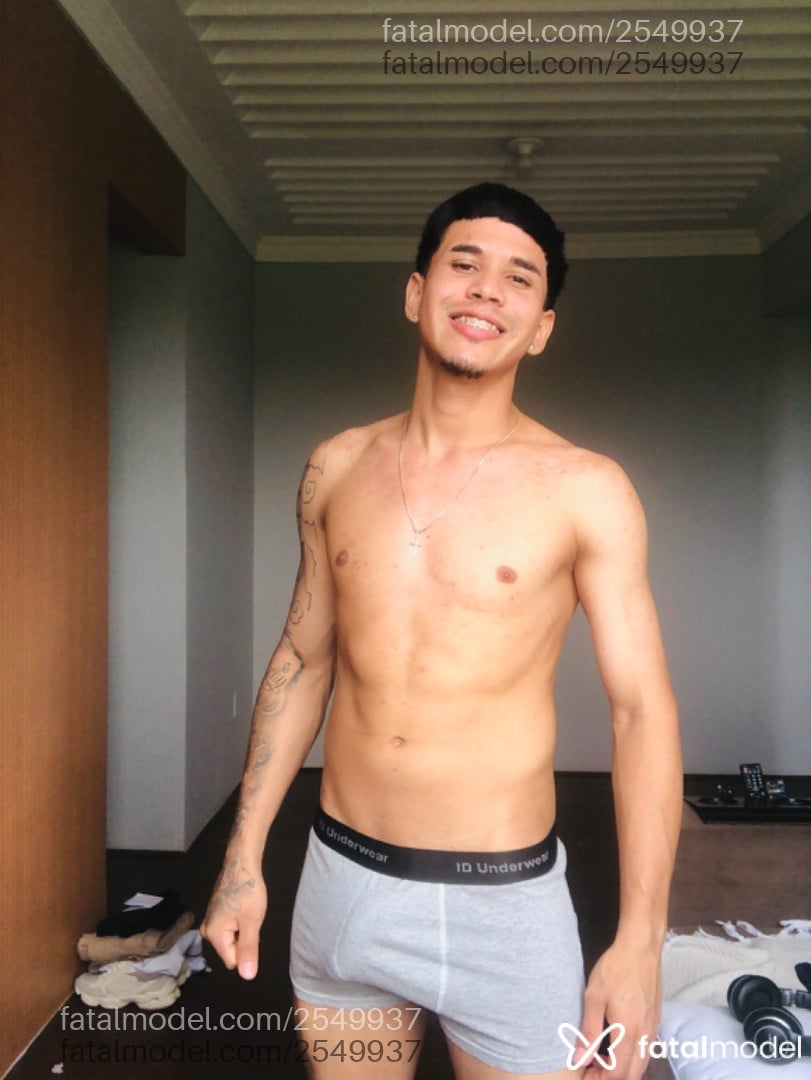 Acompanhante homem morena (o) de olhos castanhos em Londrina - Ronnie