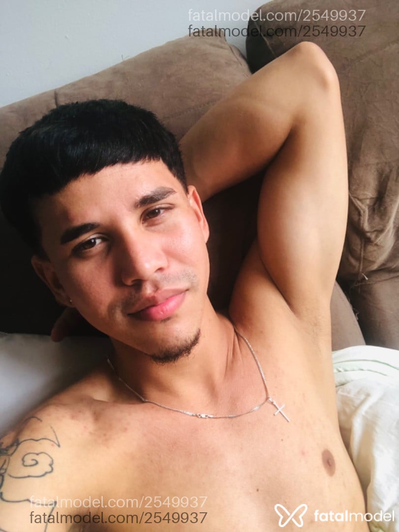Acompanhante homem morena (o) de olhos castanhos em Londrina - Ronnie