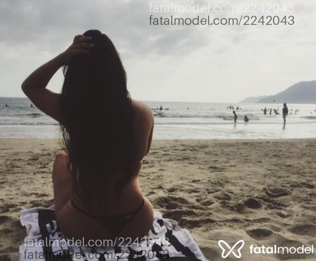 Acompanhante mulher morena (o) de olhos pretos em Goiânia - Letícia