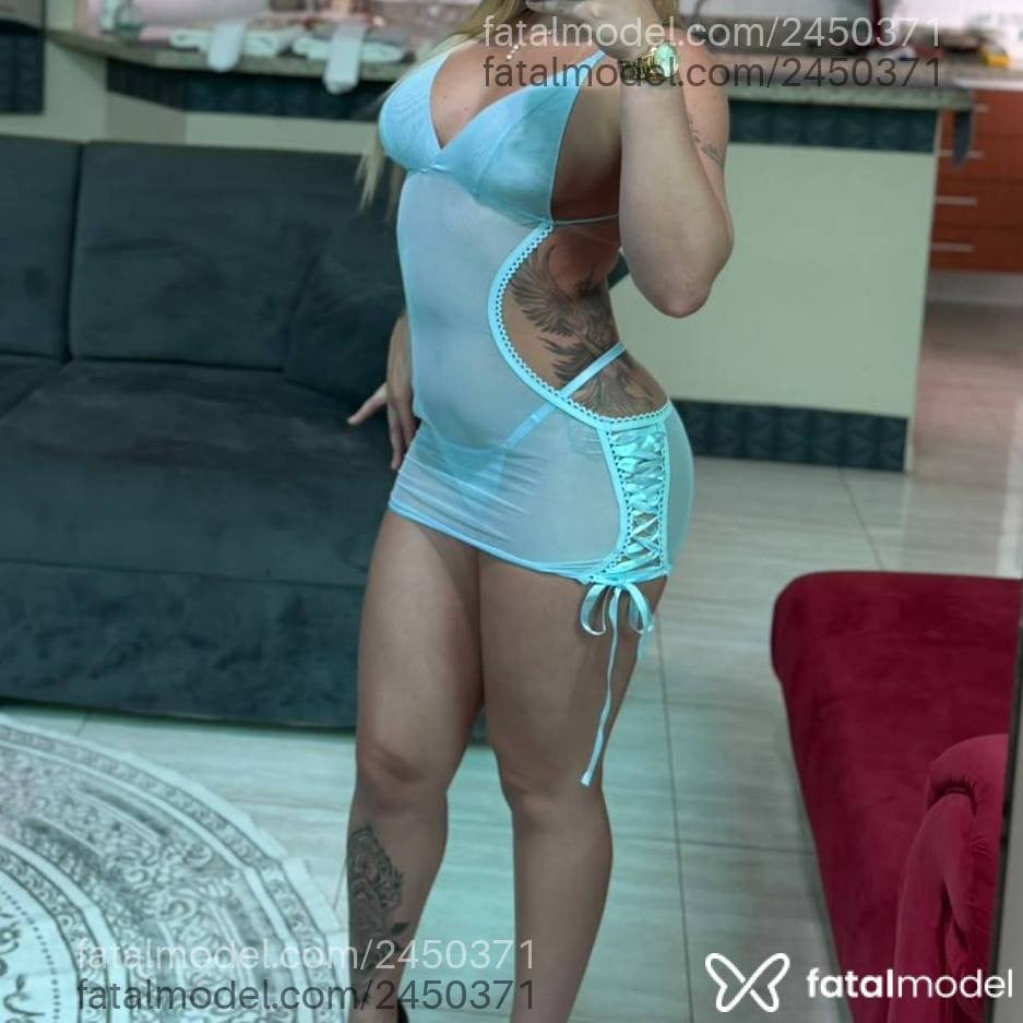 Acompanhante mulher loira (o) de olhos castanhos - Nataly Goes