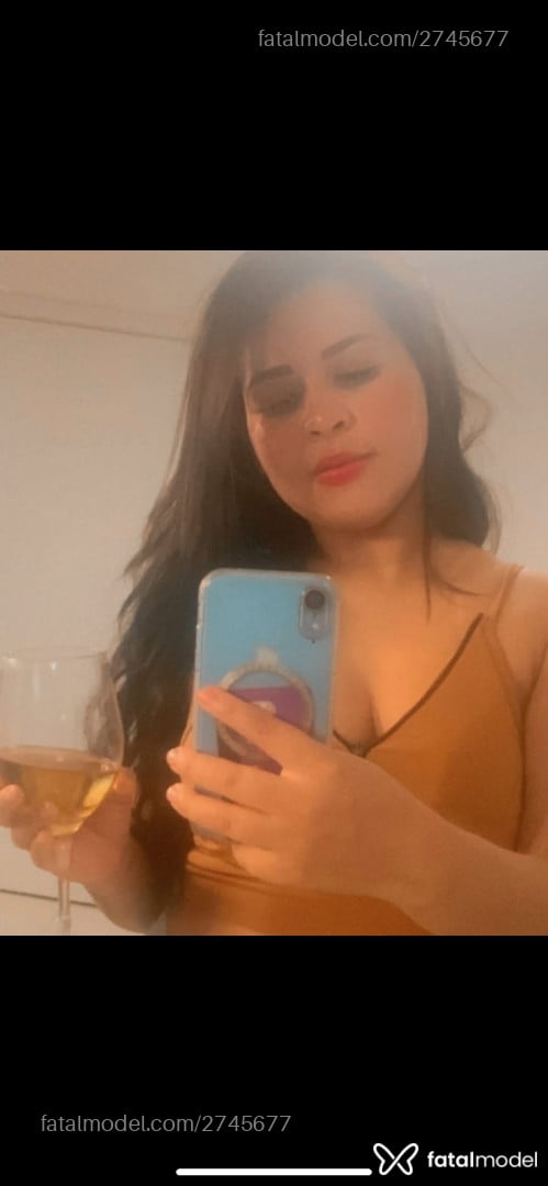 Acompanhante mulher morena (o) de olhos mel em Goiânia - Fernanda