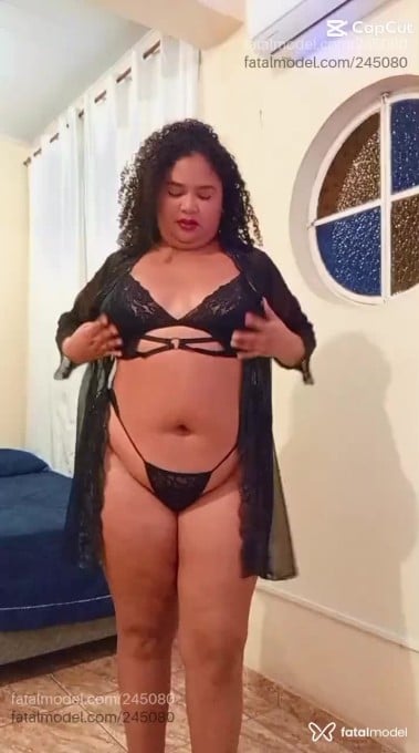 Acompanhante mulher morena (o) de olhos pretos em Campos dos Goytacazes Acompanhante mulher morena (o) de olhos pretos em Campos dos Goytacazes - Flávia Ribeiro