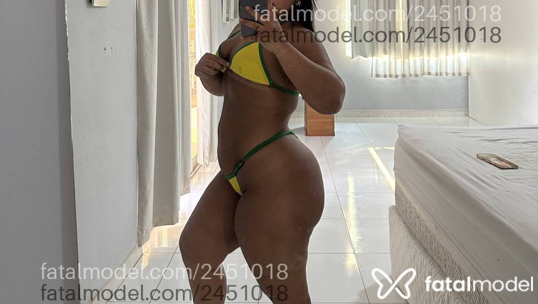 Acompanhante mulher morena (o) de olhos castanhos - Hadassa
