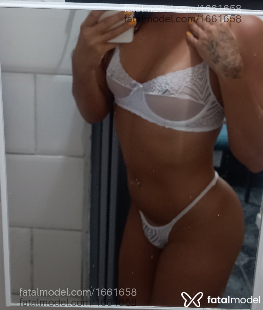 Acompanhante mulher trans ruiva (o) de olhos castanhos em Rio de Janeiro - Mile Santanna