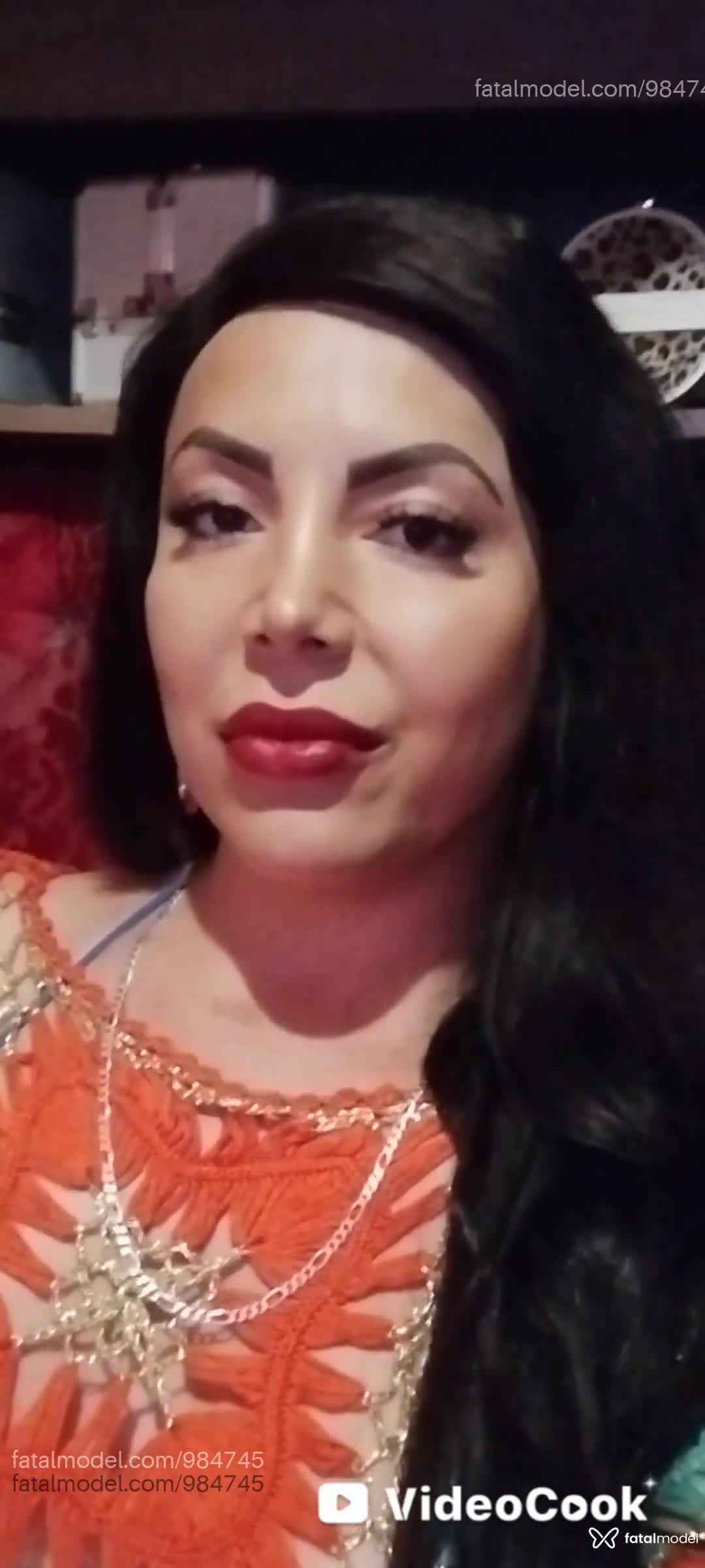 Acompanhante mulher trans morena (o) de olhos castanhos em Navegantes - JUJUH