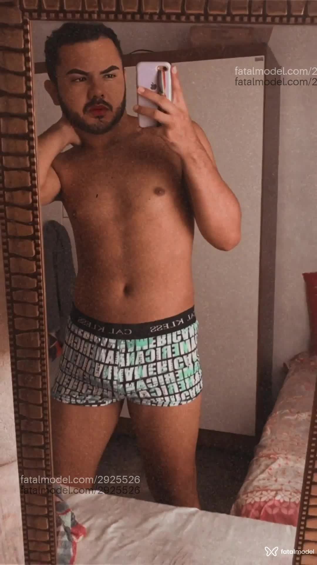 Acompanhante homem morena (o) de olhos pretos em Russas Acompanhante homem morena (o) de olhos pretos em Russas - Luanzinho