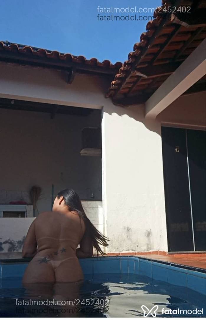 Acompanhante mulher com cabelo castanho de olhos castanhos - Renata