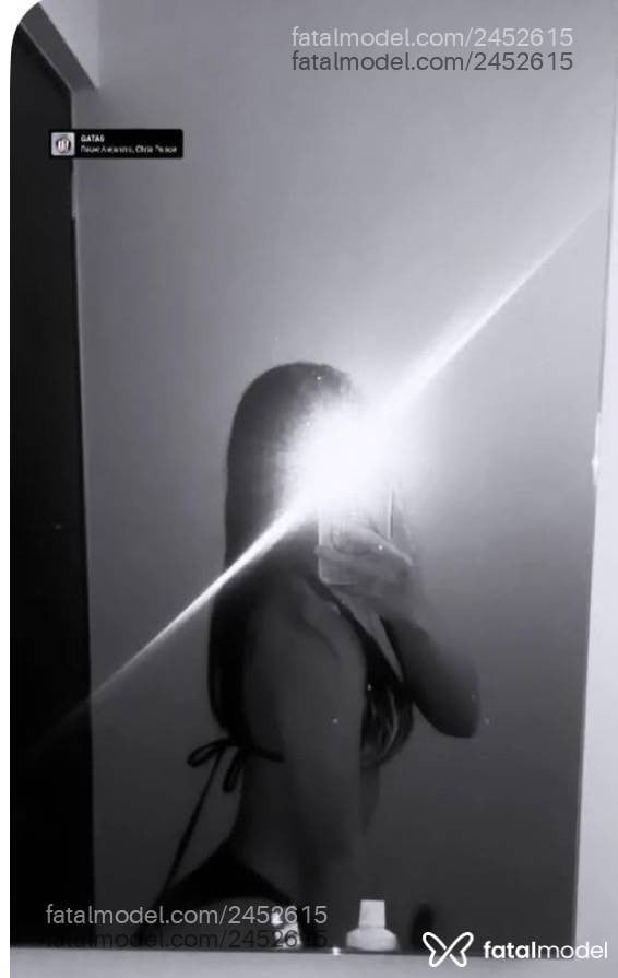 Acompanhante mulher morena (o) de olhos pretos - Reeh Soares