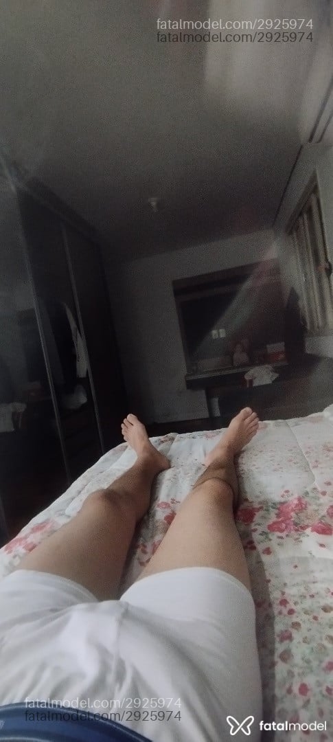 Acompanhante homem morena (o) de olhos castanhos em Londrina - Alexandre Eduardo