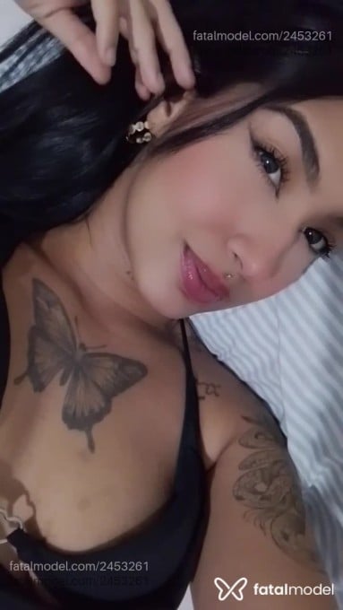 Acompanhante mulher morena (o) de olhos castanhos em Virtual - Resende
