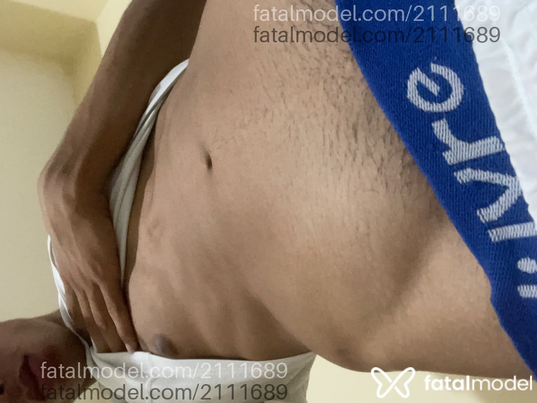 Acompanhante homem morena (o) de olhos pretos - Loveboy