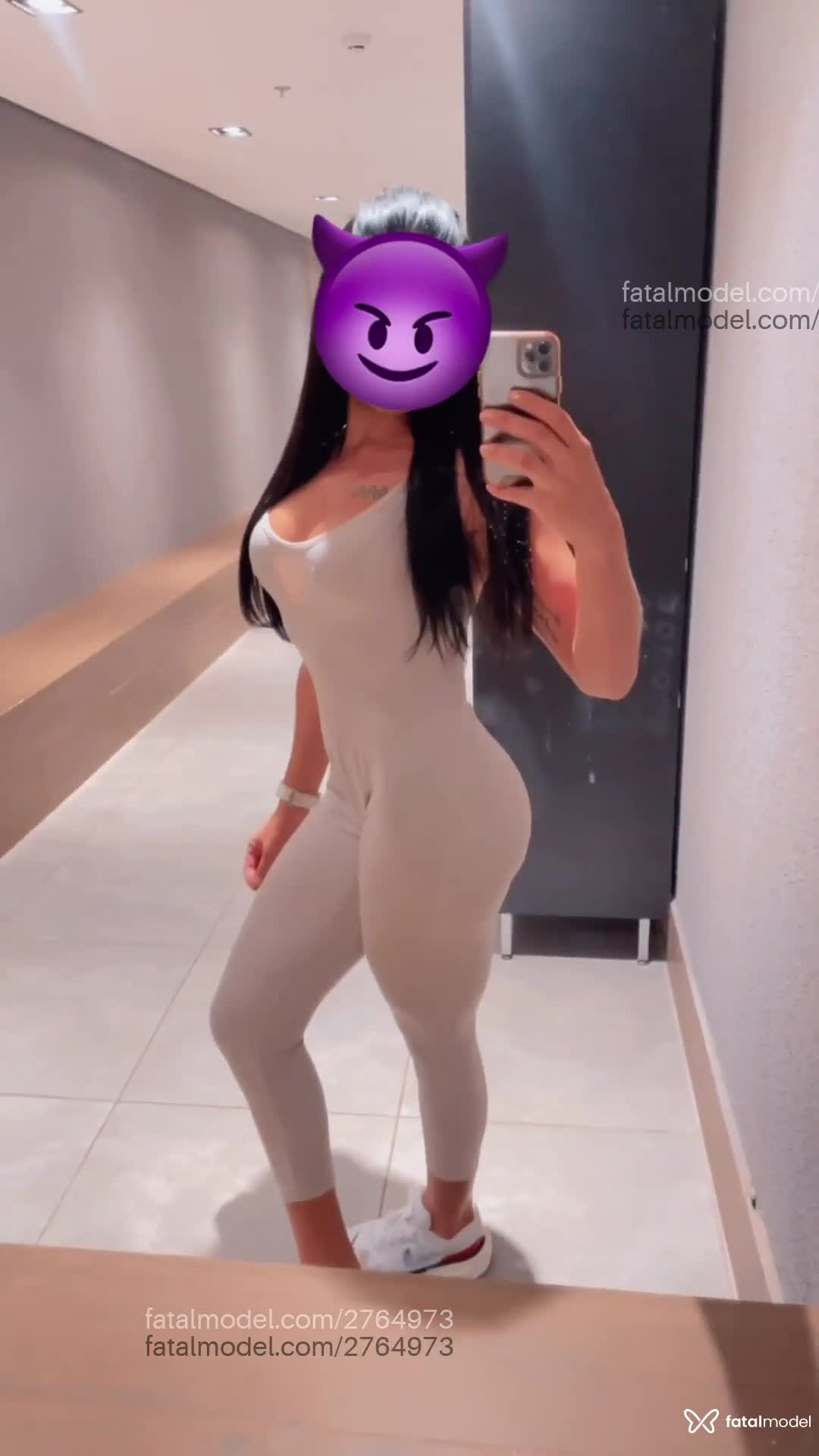 Acompanhante mulher morena (o) de olhos castanhos - Paula Reis Acompanhante mulher morena (o) de olhos castanhos - Paula Reis