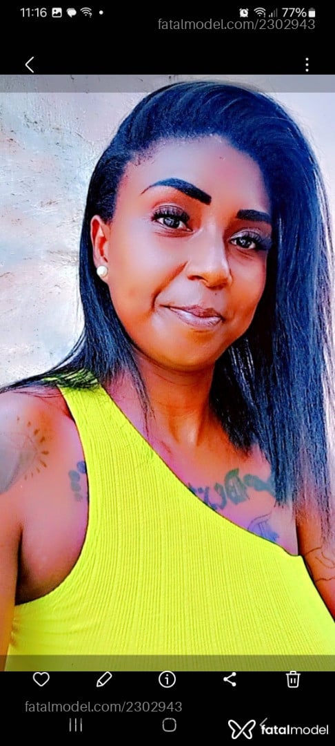 Acompanhante mulher morena (o) de olhos pretos em Sertãozinho Acompanhante mulher morena (o) de olhos pretos em Sertãozinho - Belly
