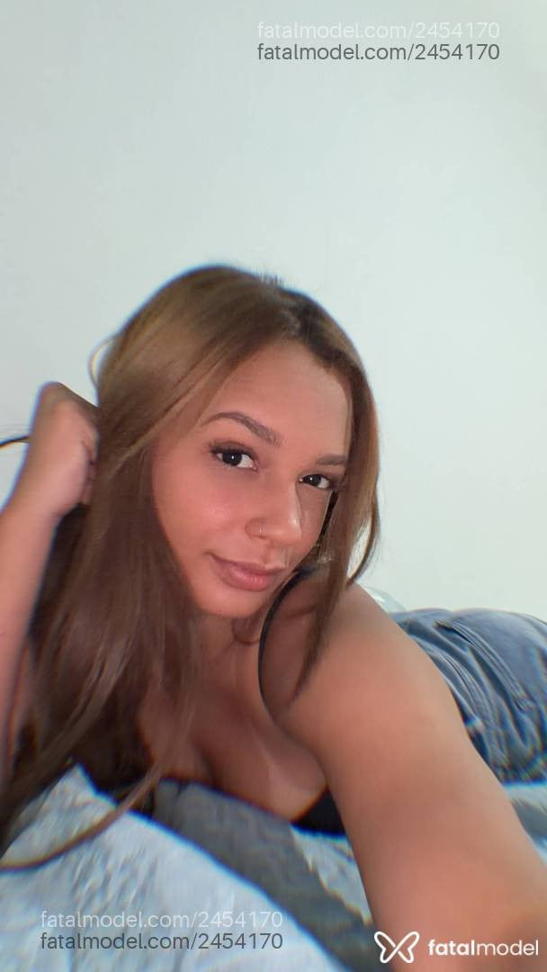 Acompanhante mulher morena (o) de olhos castanhos - Luiza Duarte