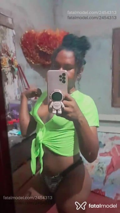 Acompanhante homem trans morena (o) de olhos castanhos em Barcarena Acompanhante homem trans morena (o) de olhos castanhos em Barcarena - Bëëh Santos
