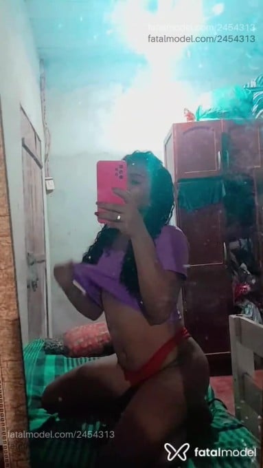 Acompanhante homem trans morena (o) de olhos castanhos em Barcarena Acompanhante homem trans morena (o) de olhos castanhos em Barcarena - Bëëh Santos