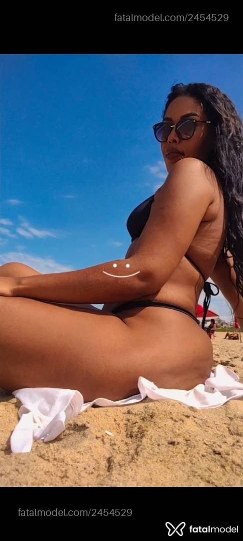 Acompanhante mulher morena (o) de olhos pretos em Macaé - Maysa