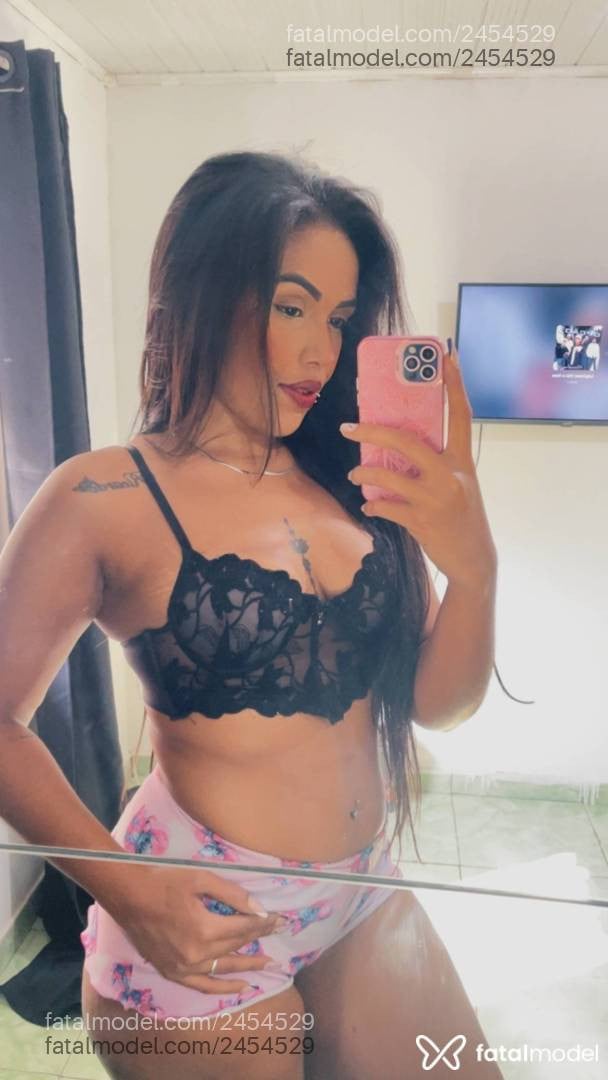 Acompanhante mulher morena (o) de olhos pretos - Maysa