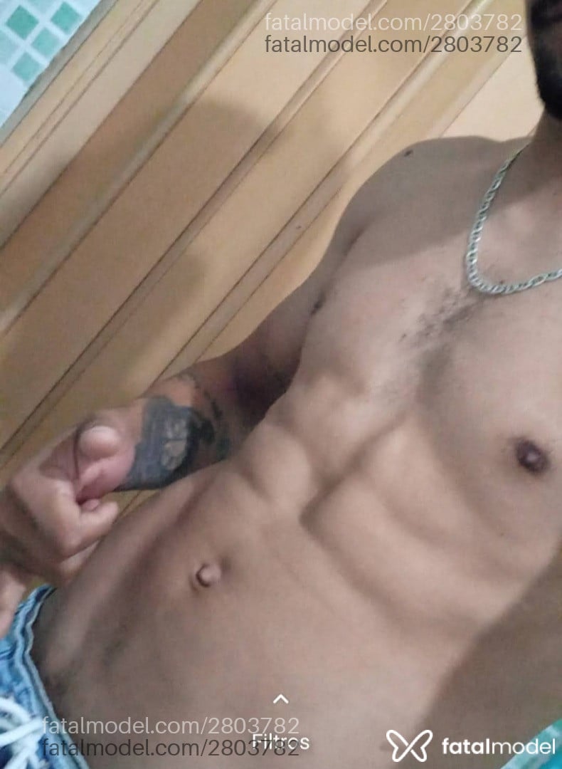 Acompanhante homem morena (o) de olhos castanhos em Itajaí Acompanhante homem morena (o) de olhos castanhos em Itajaí - Paudemel