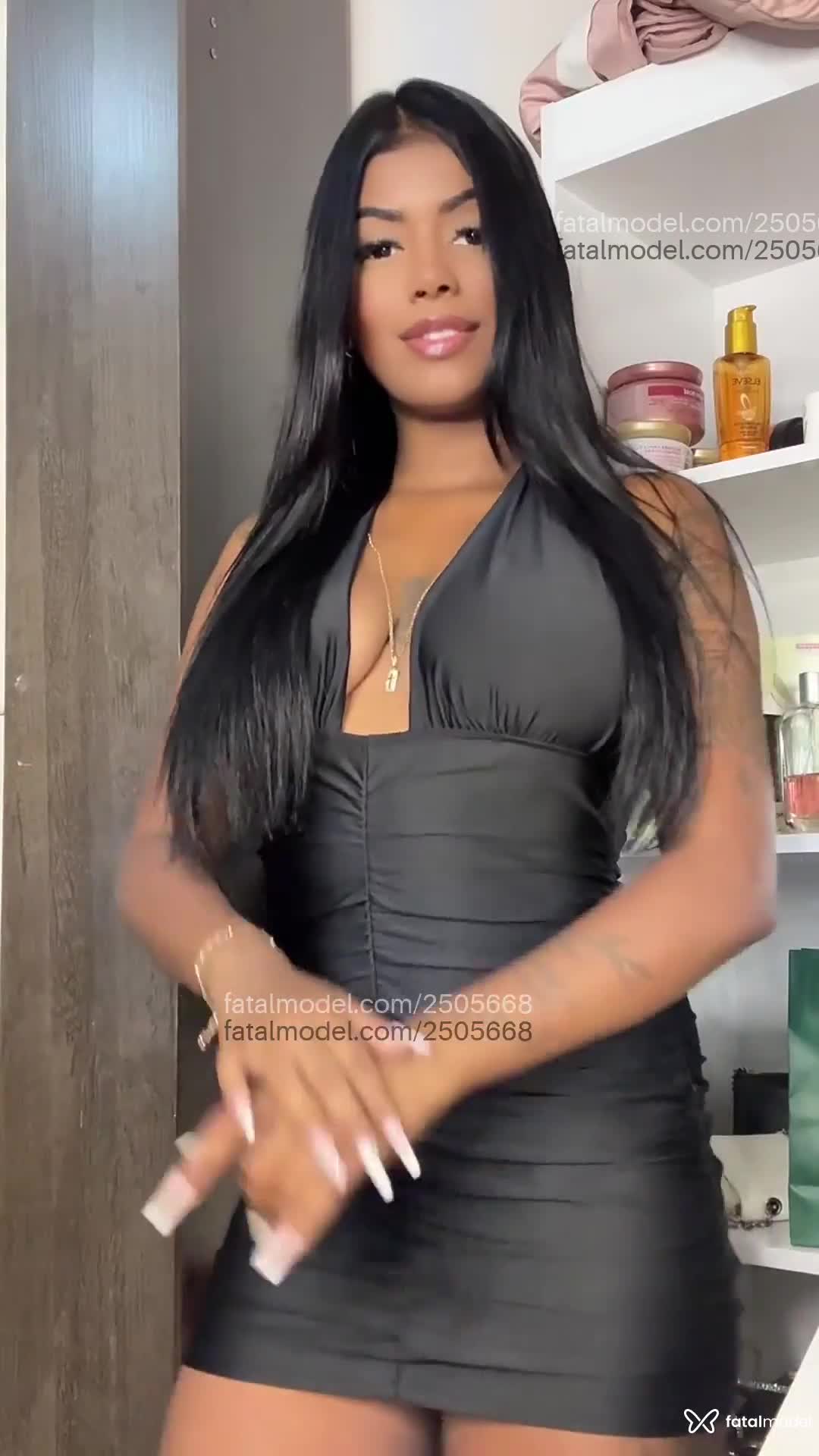 Acompanhante mulher morena (o) de olhos castanhos em Cajazeiras - Lua Priscila