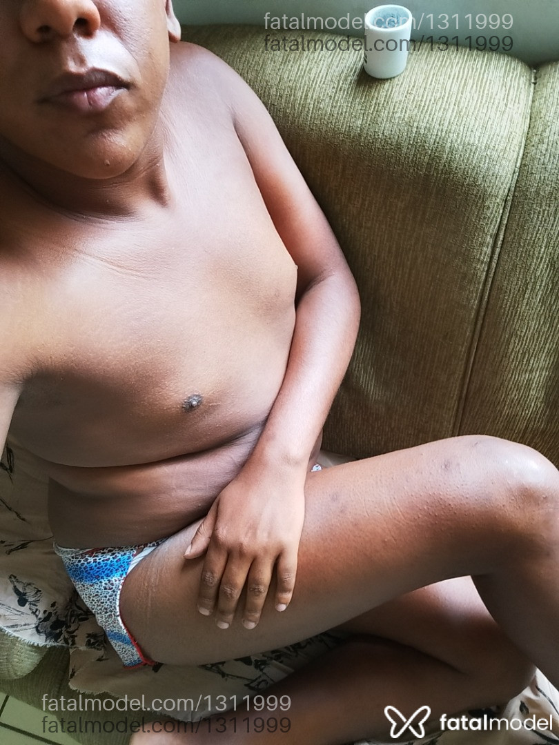 Acompanhante travesti morena (o) de olhos castanhos em Marília Acompanhante travesti morena (o) de olhos castanhos em Marília - Yara Fonseca