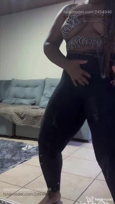 Acompanhante mulher morena (o) de olhos pretos em Gravataí - Vanessa Rodrigues