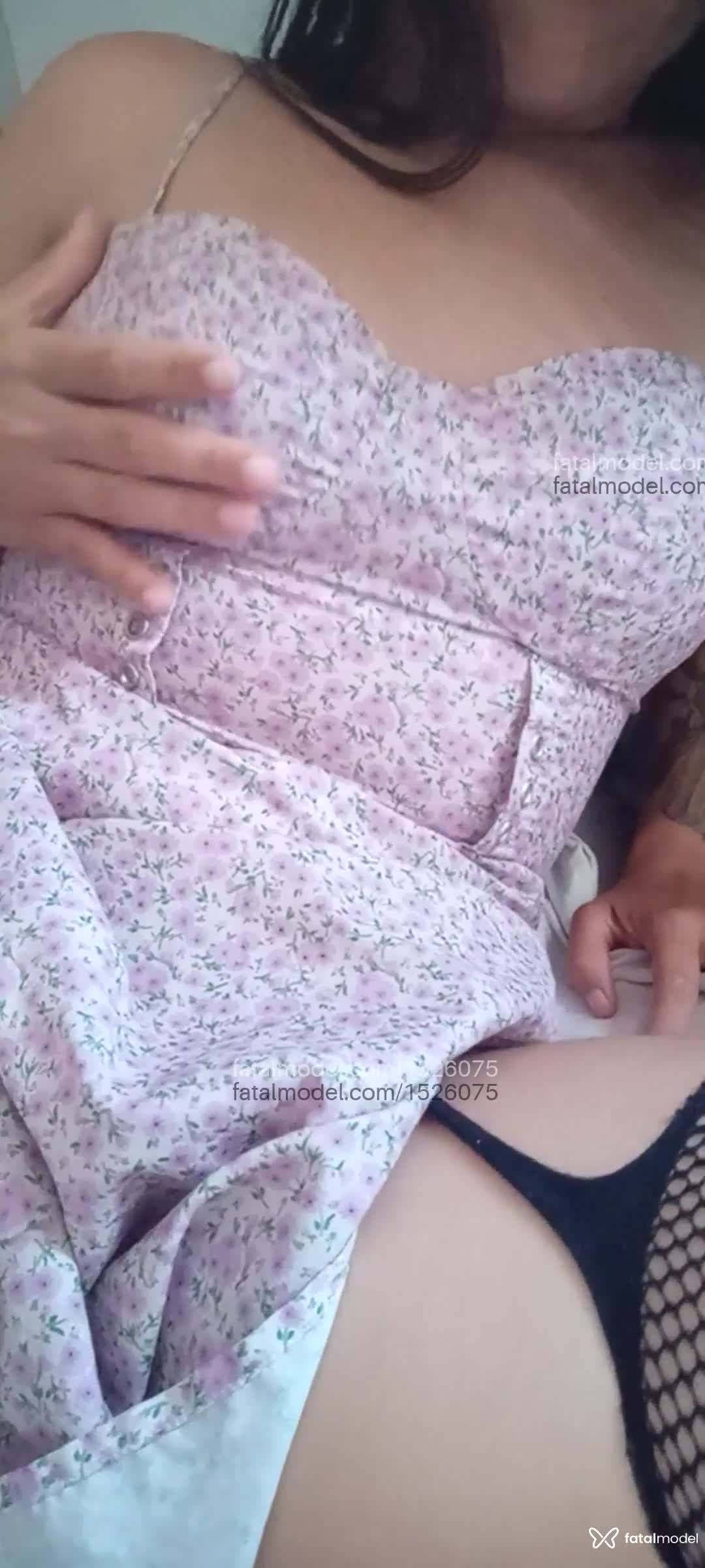 Acompanhante mulher com cabelo castanho de olhos mel - Mabel Amorin Acompanhante mulher com cabelo castanho de olhos mel - Mabel Amorin