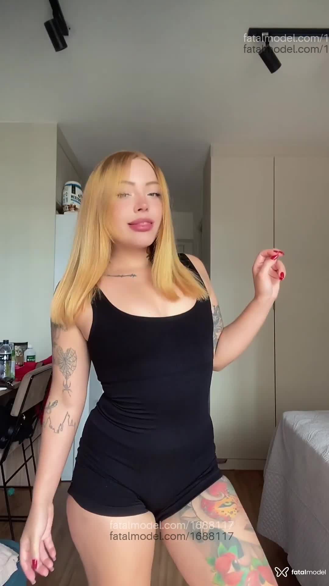 Acompanhante mulher ruiva (o) de olhos verdes em Mauá - Jade