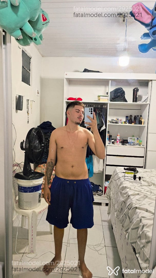 Acompanhante homem com cabelo castanho de olhos pretos em Belém - Henrique Tavares