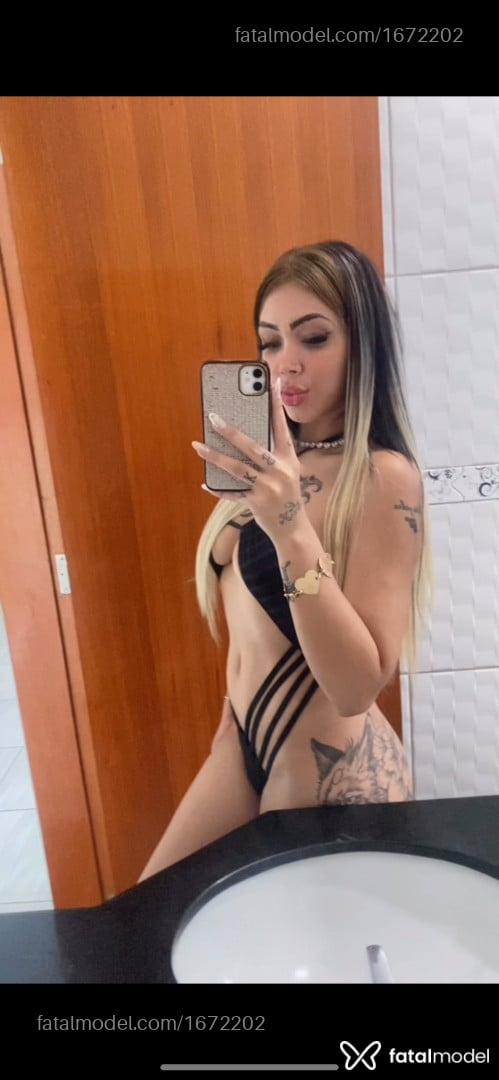 Acompanhante mulher morena (o) de olhos verdes em Pontes e Lacerda Acompanhante mulher morena (o) de olhos verdes em Pontes e Lacerda - ímola