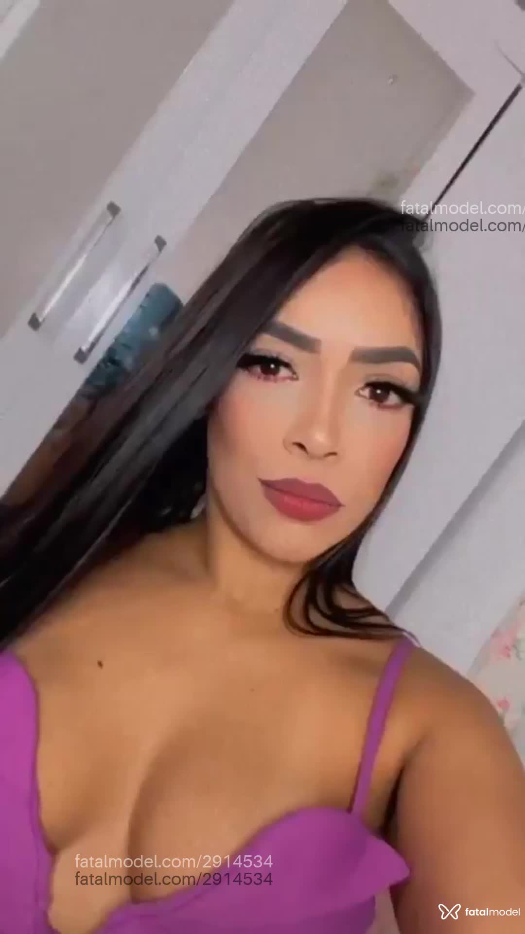 Acompanhante mulher com cabelo castanho de olhos castanhos em Ribeirão Preto Acompanhante mulher com cabelo castanho de olhos castanhos em Ribeirão Preto - Karen Santos