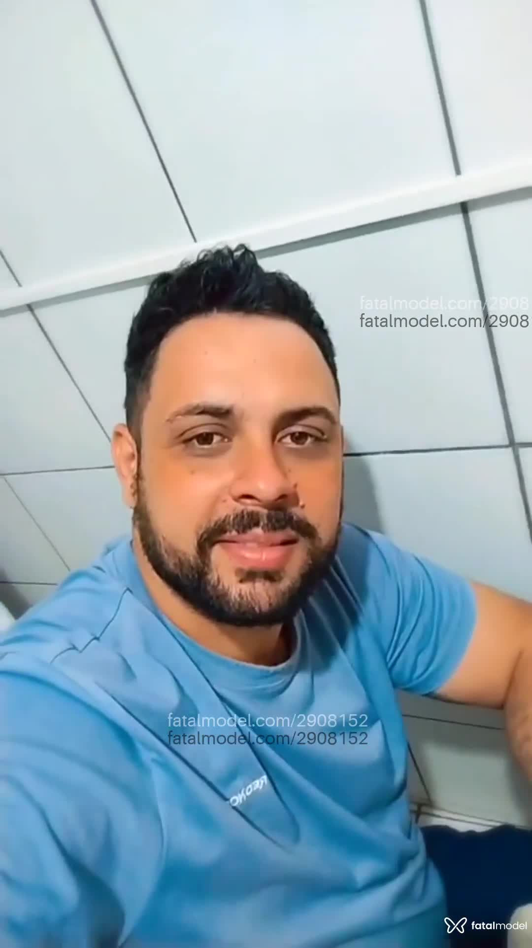 Acompanhante homem morena (o) de olhos castanhos em São Paulo Acompanhante homem morena (o) de olhos castanhos em São Paulo - Mineirinho