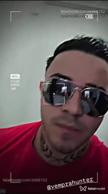 Acompanhante homem com cabelo castanho de olhos castanhos - Gui Esteves Acompanhante homem com cabelo castanho de olhos castanhos - Gui Esteves