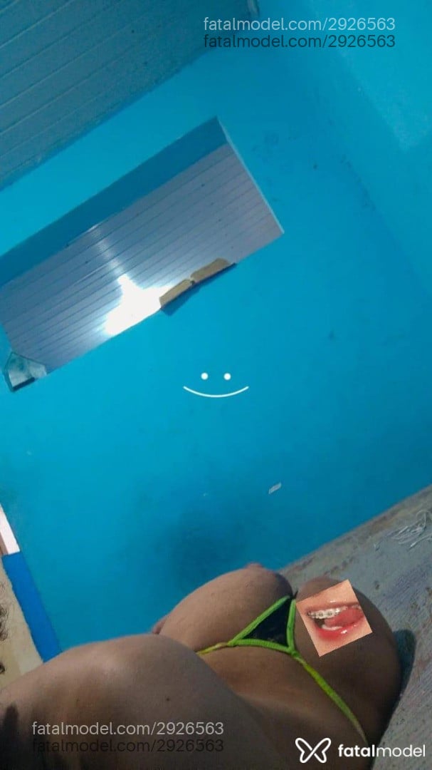 Acompanhante mulher trans com cabelo castanho de olhos mel em Guaíra Acompanhante mulher trans com cabelo castanho de olhos mel em Guaíra - Helloa