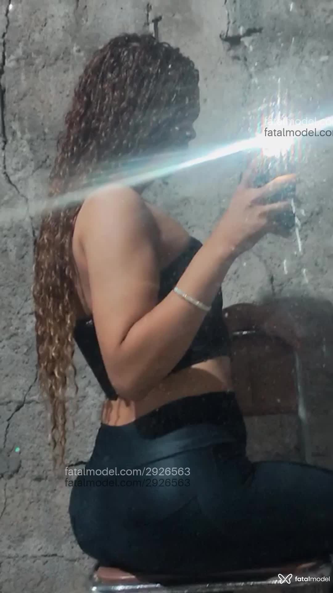 Acompanhante mulher trans com cabelo castanho de olhos mel em Guaíra Acompanhante mulher trans com cabelo castanho de olhos mel em Guaíra - Helloa