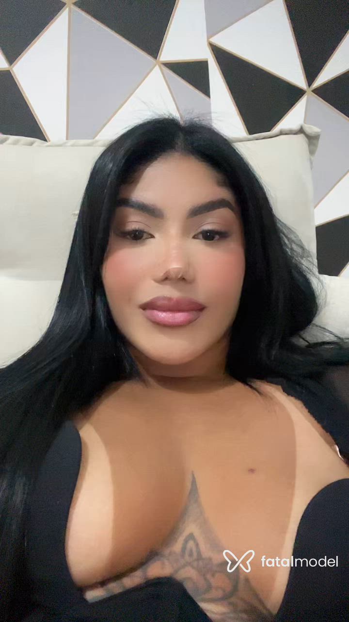 Acompanhante mulher morena (o) de olhos castanhos - Melissa Buarque