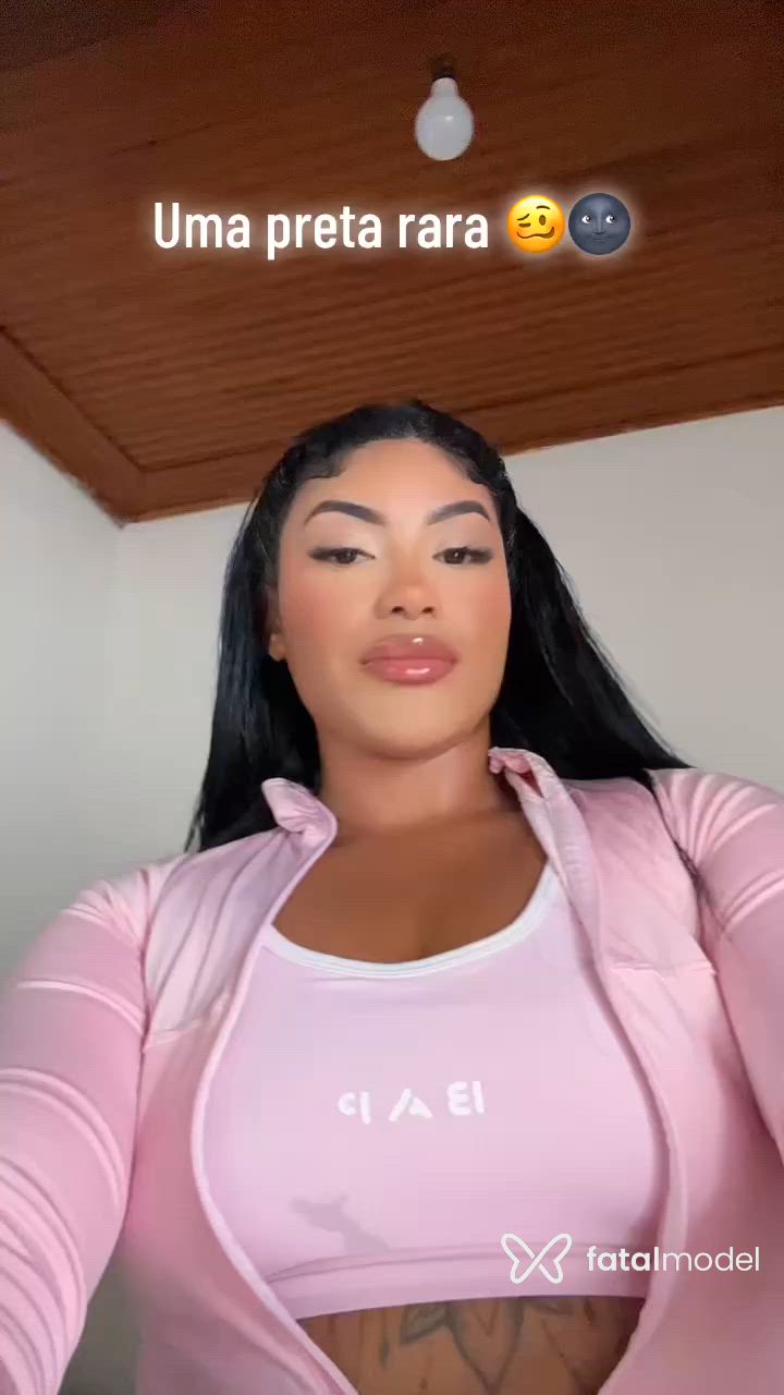 Acompanhante mulher morena (o) de olhos castanhos - Melissa Buarque