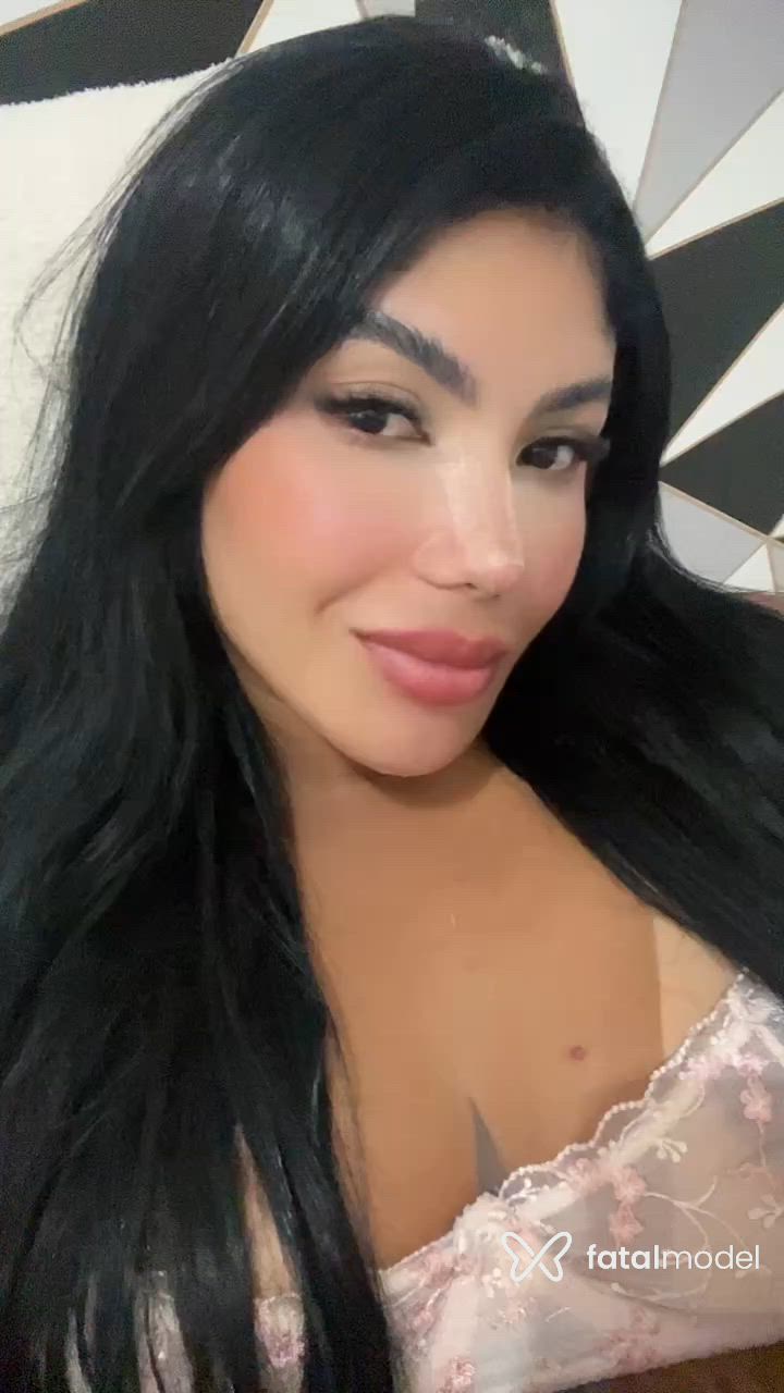 Acompanhante mulher morena (o) de olhos castanhos - Melissa Buarque