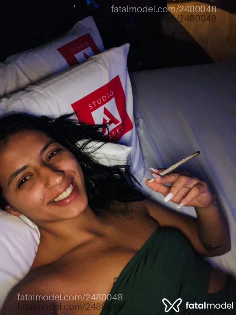 Acompanhante mulher morena (o) de olhos pretos em São Paulo - Micaelle Senna