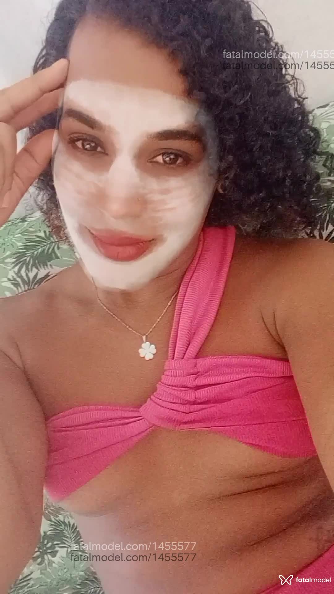 Acompanhante mulher trans morena (o) de olhos pretos em São Gotardo - Brenda campos