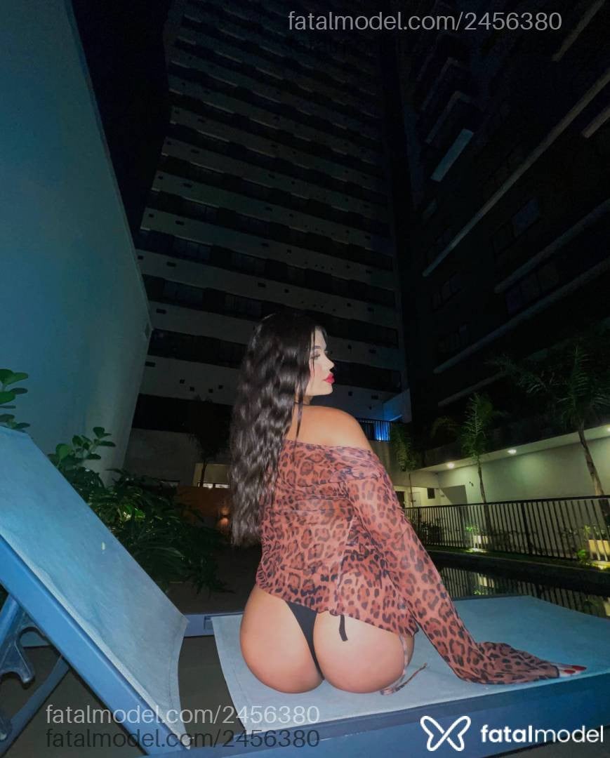 Acompanhante mulher trans morena (o) de olhos castanhos - Camila Silva