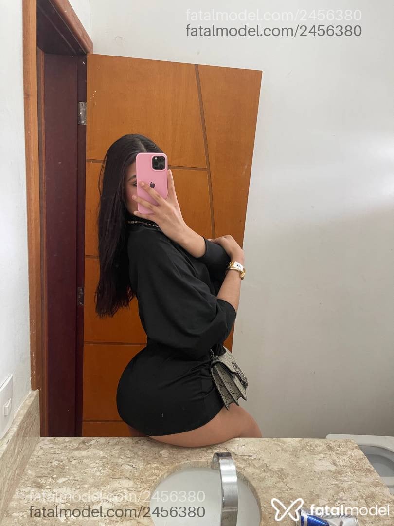 Acompanhante mulher trans morena (o) de olhos castanhos - Camila Silva